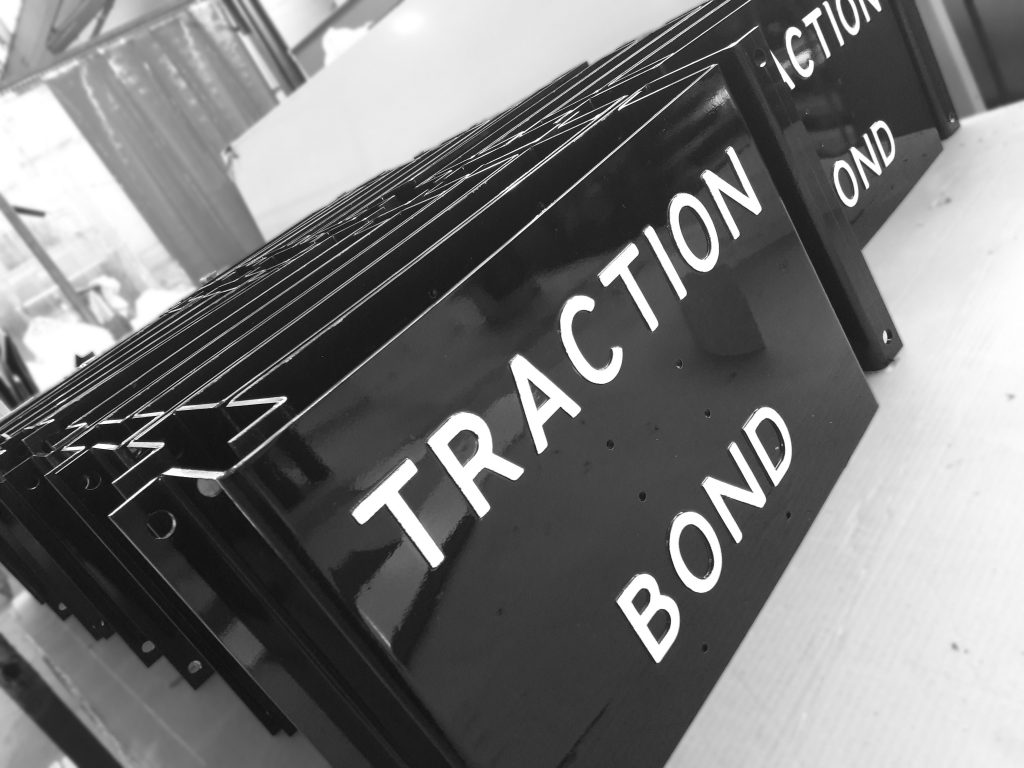 traction-bond-002